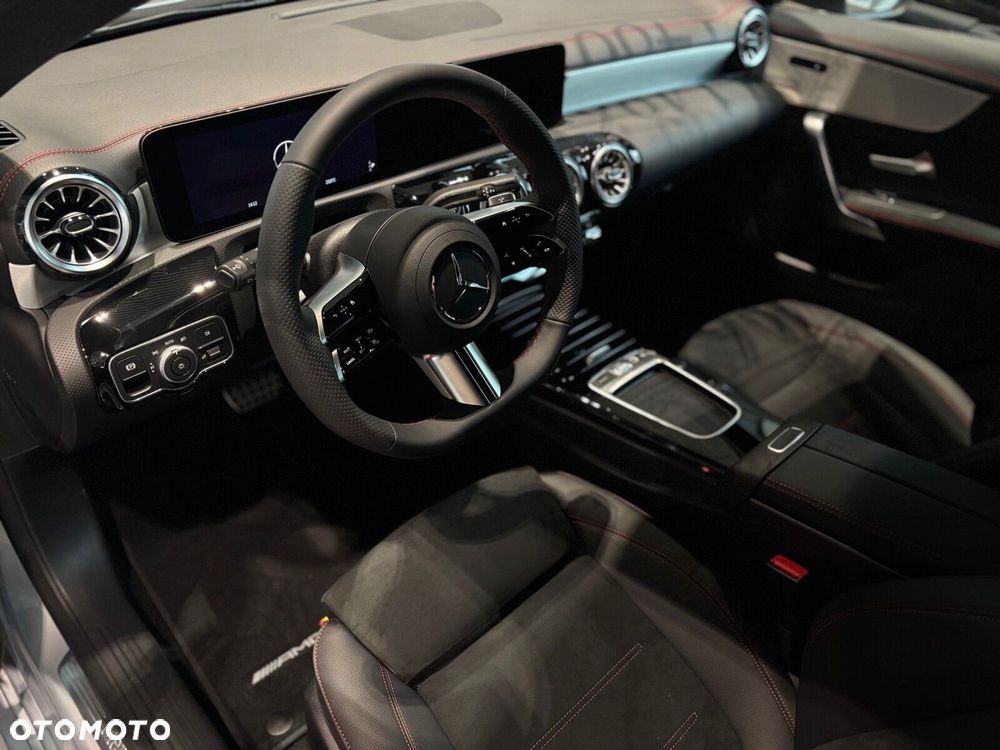 Mercedes-Benz CLA - 10