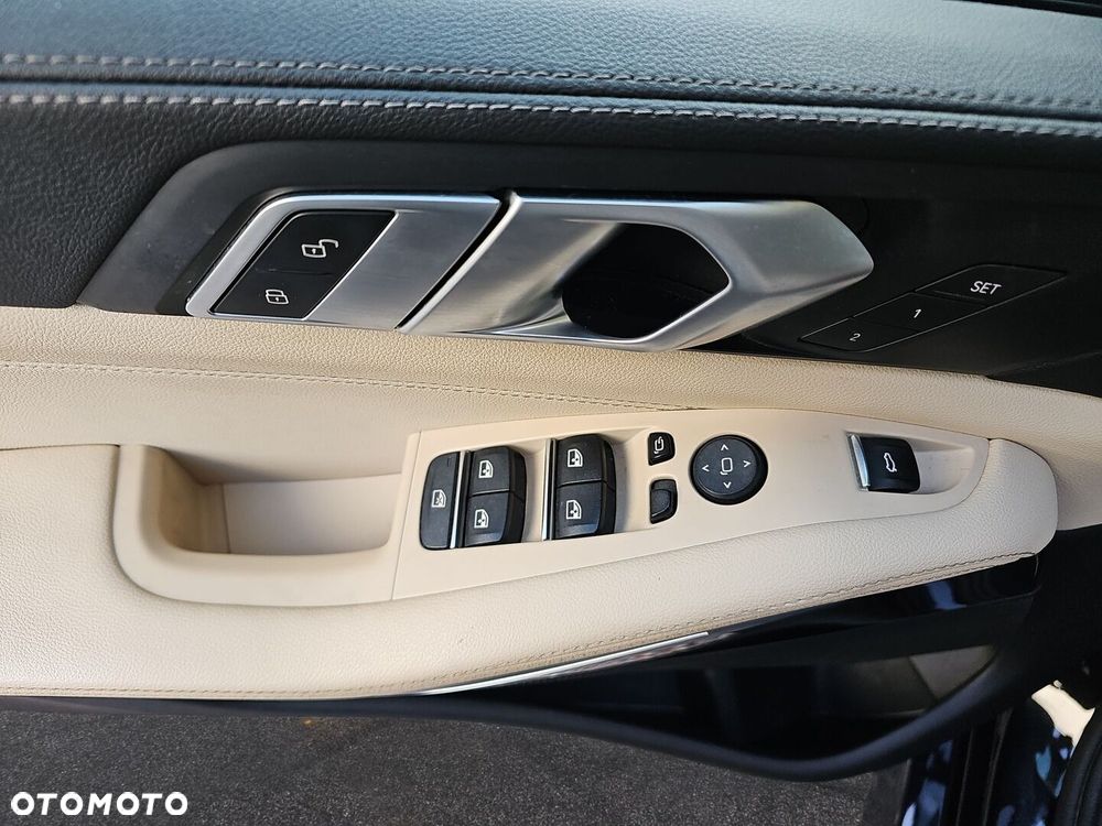 BMW X5 xDrive25d - 18