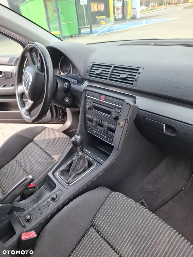 Audi A4 Limousine 1.8T - 4