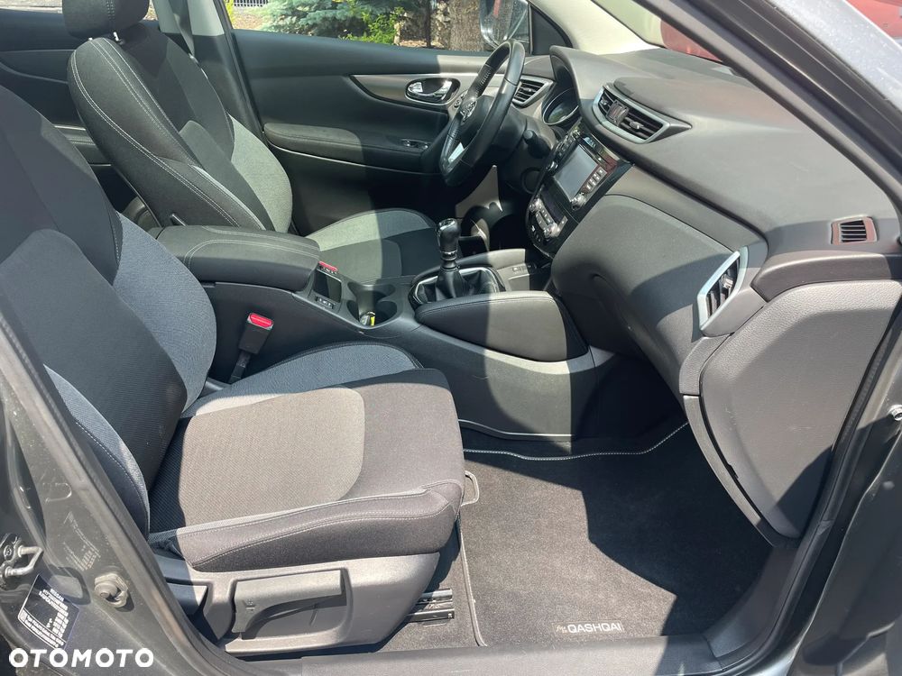 Nissan Qashqai 1.6 DIG-T Tekna - 19