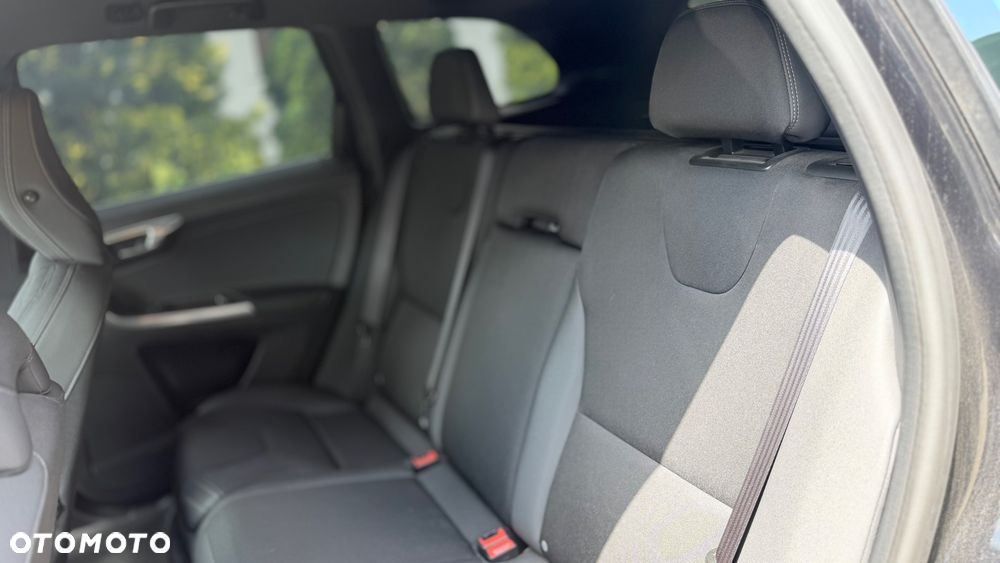 Volvo XC 60 D4 Geartronic Edition Pro - 21