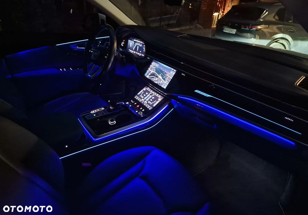Audi Q8 55 TFSI mHEV Quattro Tiptronic - 8