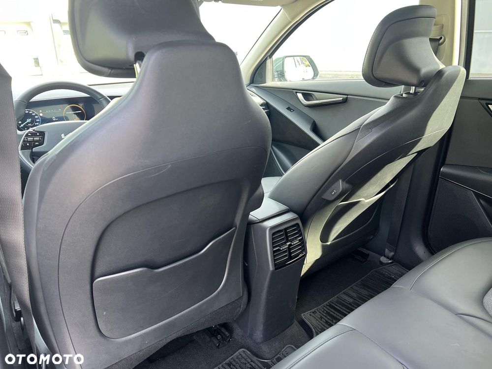 Kia Niro - 16