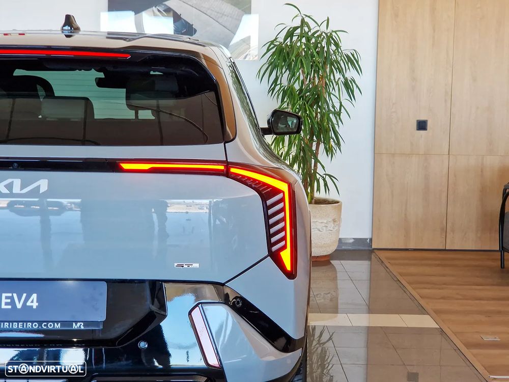 Kia EV4 81.4 kWh GT-Line - 9