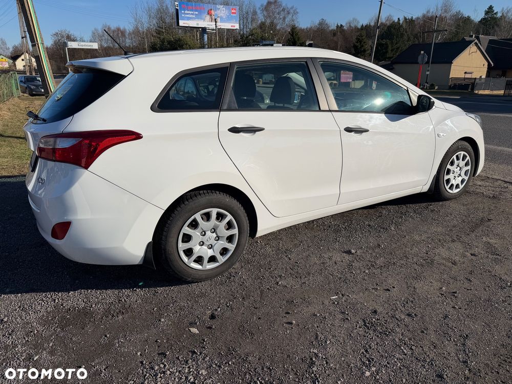 Hyundai i30 1.6 Comfort - 8