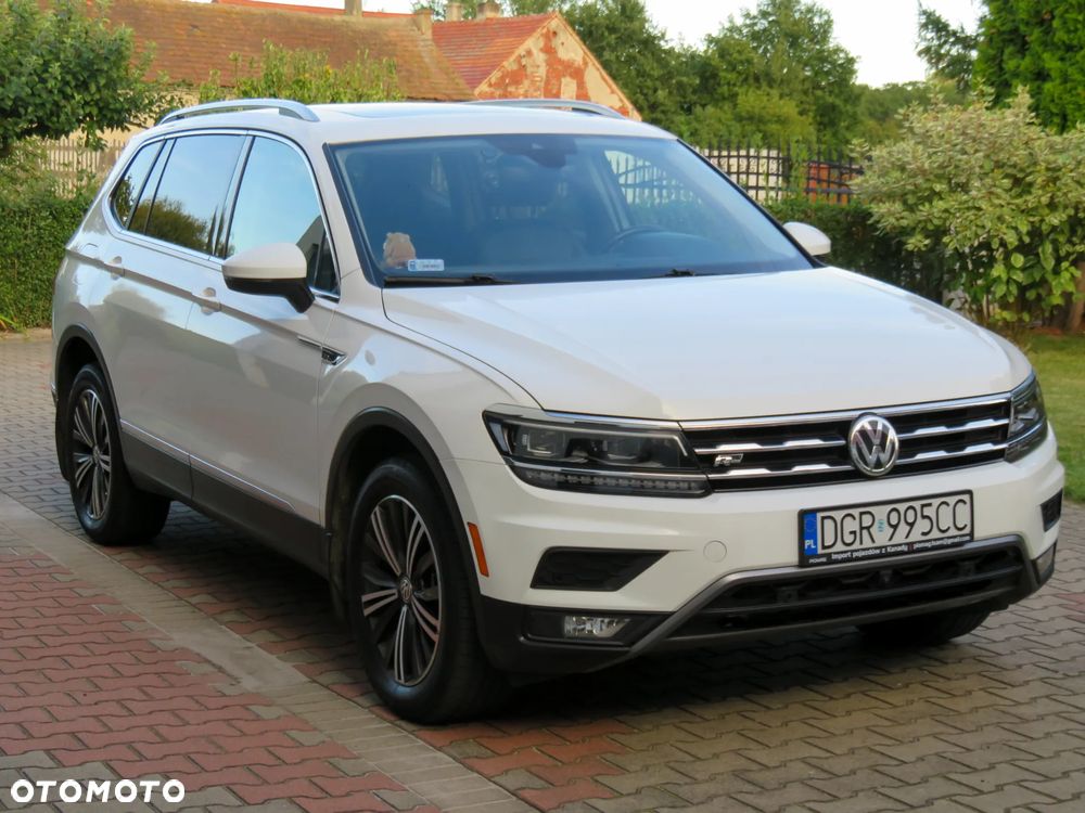 Volkswagen Tiguan - 1