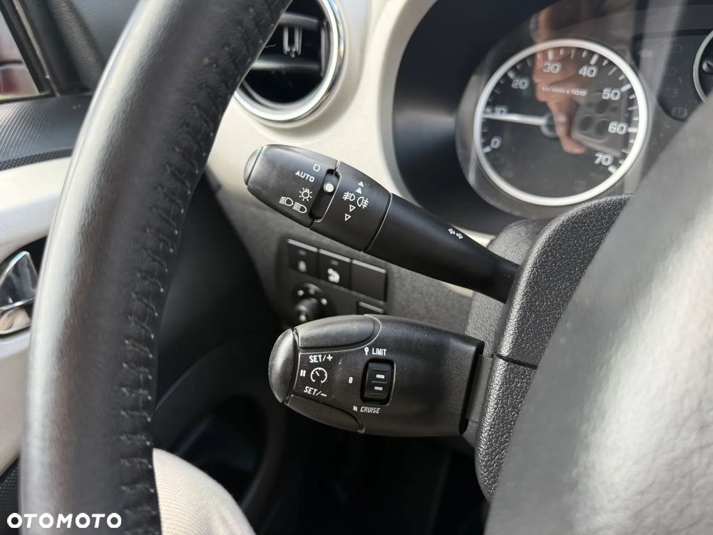 Peugeot Partner HDi FAP 115 Active - 16