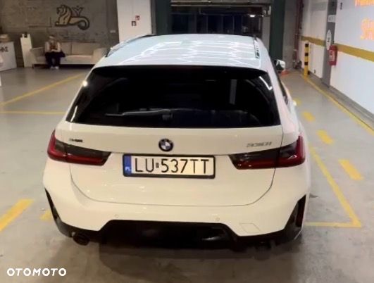 BMW Seria 3 330i xDrive M Sport - 10