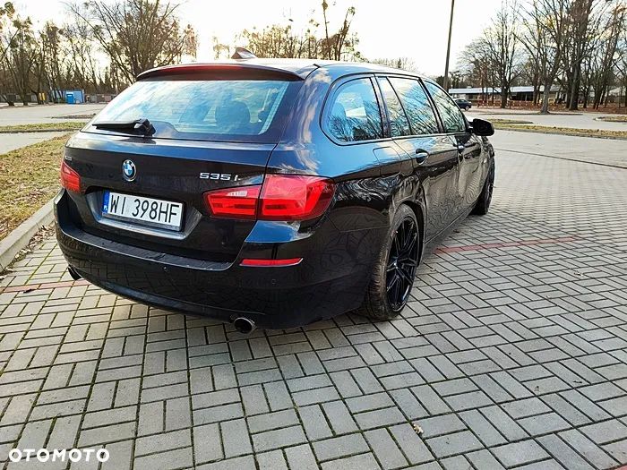 BMW Seria 5 535i xDrive Sport-Aut - 10