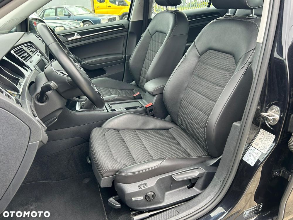Volkswagen Golf 1.6 TDI BMT Comfortline - 24
