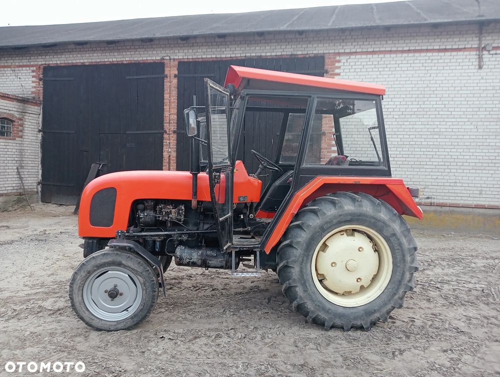 Ursus C-4011 - 5
