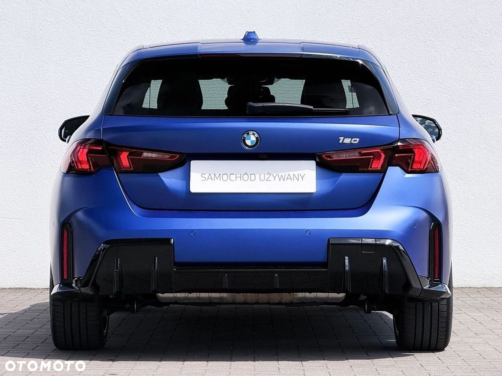 BMW Seria 1 120 mHEV - 36