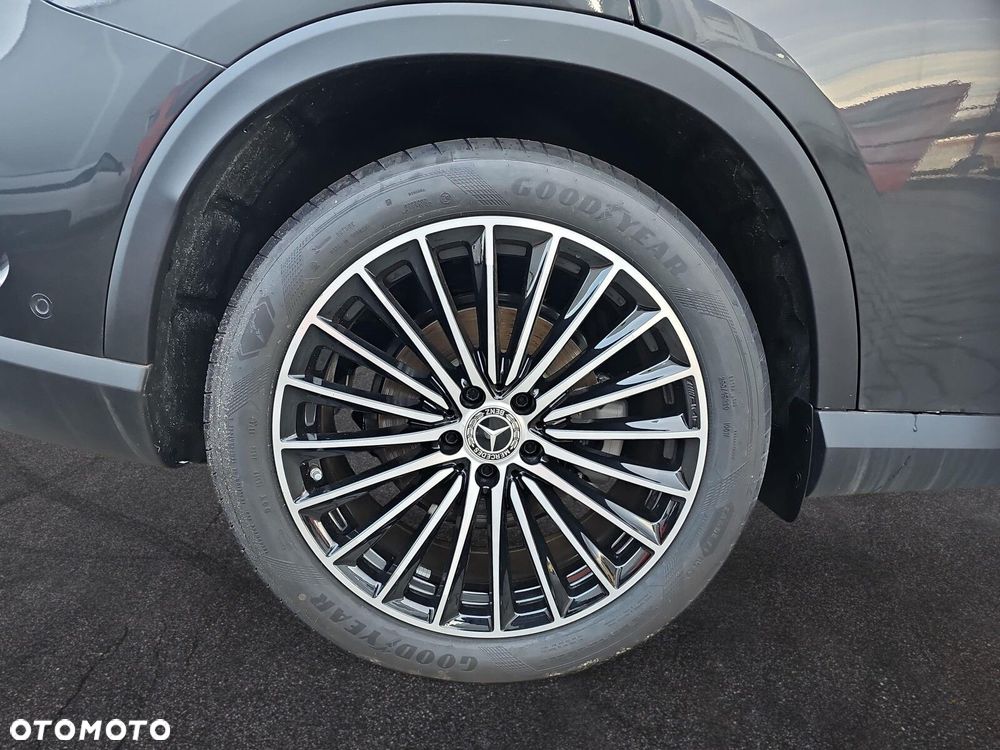 Mercedes-Benz GLC - 9