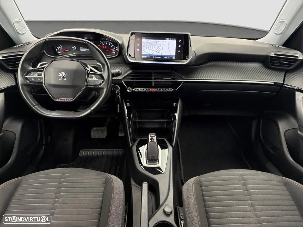 Peugeot 2008 1.2 PureTech Active EAT8 - 4