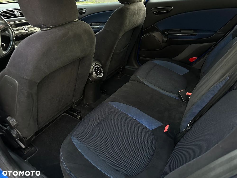 Fiat Bravo 1.6 Multijet 16V Dynamic Euro5 - 21
