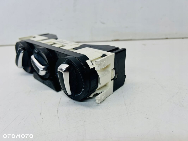 PANEL KLIMATRONIK AUDI A1 8X 8X0820045A