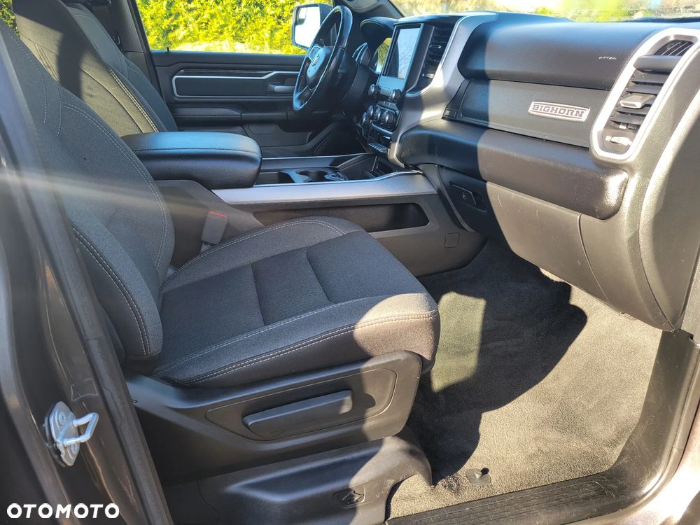 RAM 1500 Crew Cab Shortbed Bighorn - 11