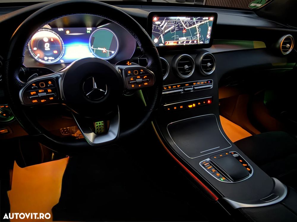 Mercedes-Benz GLC 220 d 4MATIC 9G-TRONIC AMG Line - 25