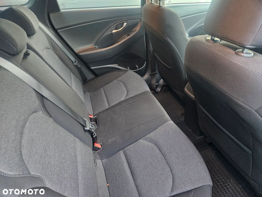 Hyundai i30 1.6 CRDI DCT EDITION 30+ - 4