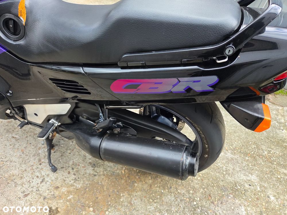 Honda CBR - 22