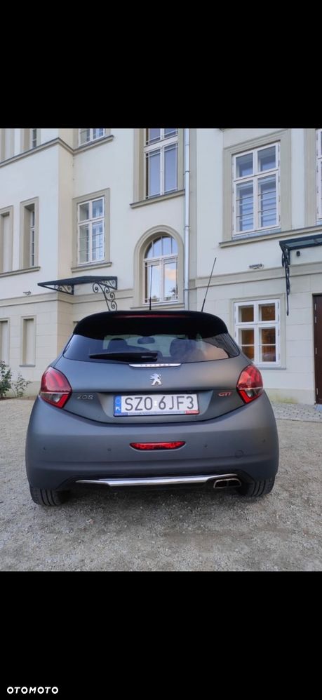Peugeot 208 - 7