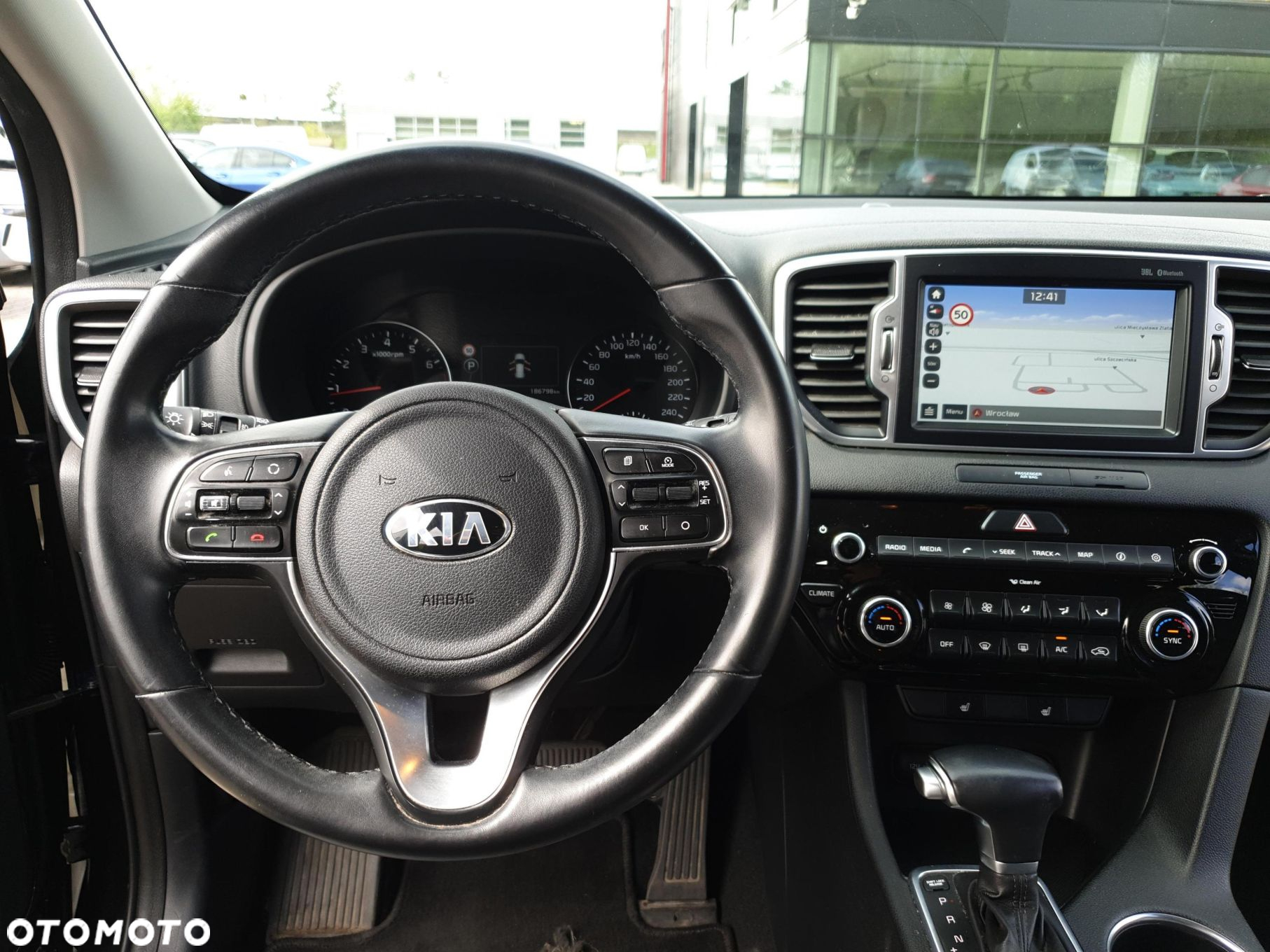 Kia Sportage - 12