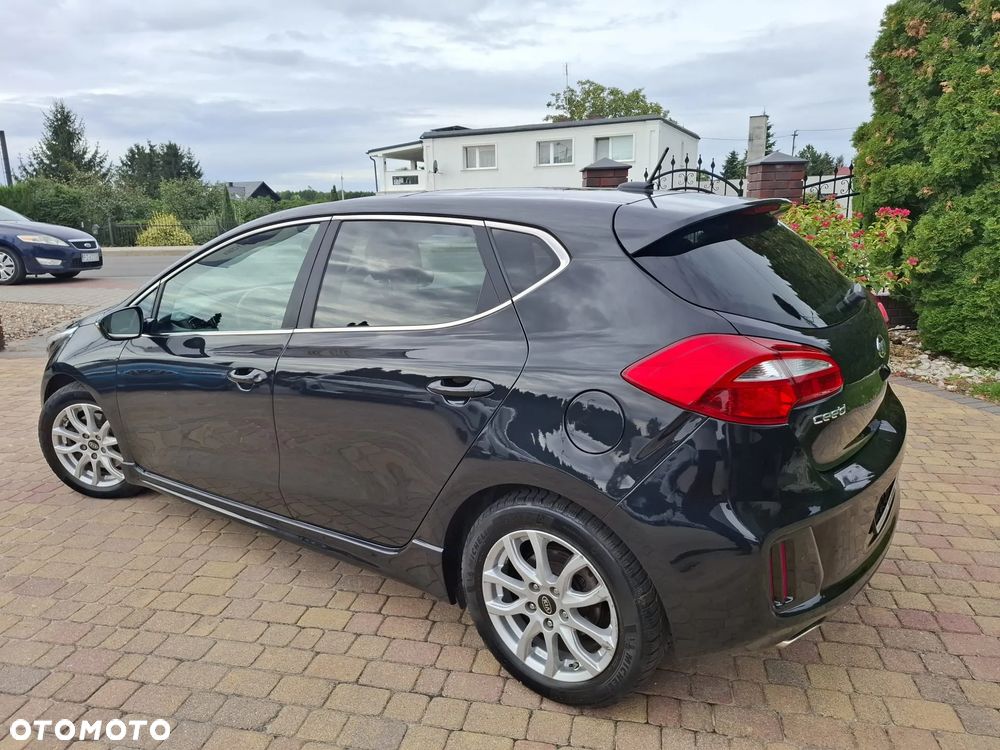 Kia Ceed 1.6 CRDi 136 ISG GT Line - 5