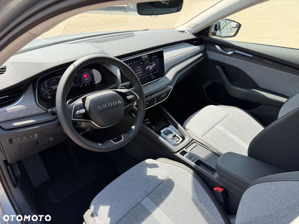 Skoda Octavia 2.0 TDI Drive Selection DSG - 9