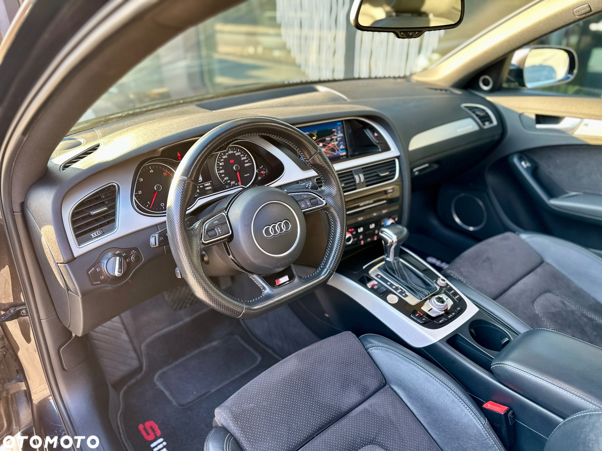 Audi A4 Avant 2.0 TDI DPF clean diesel quattro S tronic S line Sportpaket - 28