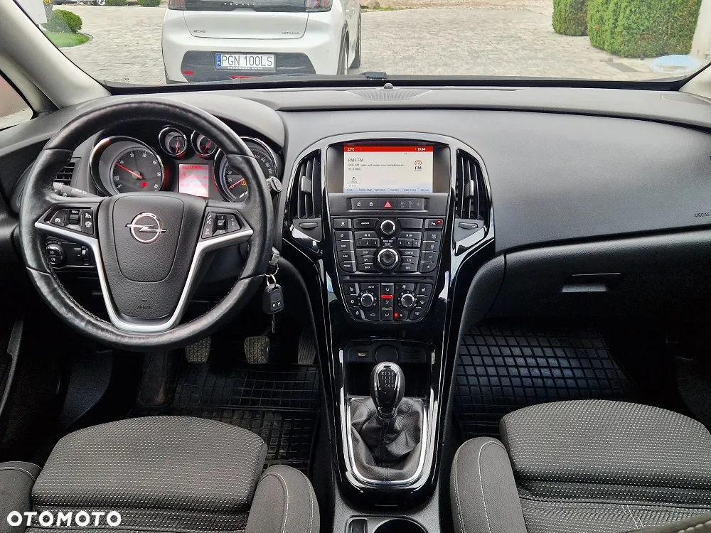 Opel Astra IV 1.6 CDTI Cosmo - 11