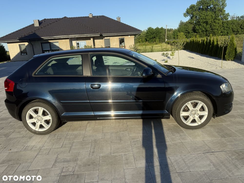 Audi A3 Sportback - 2