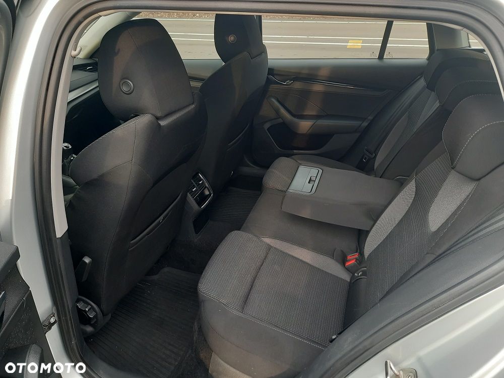 Skoda Octavia 2.0 TDI Ambition - 10