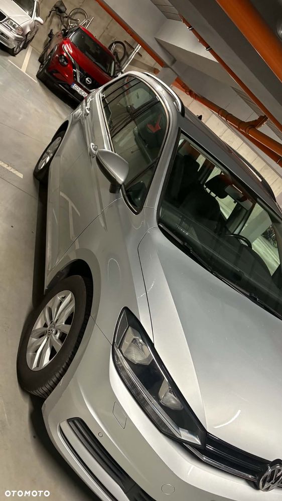Volkswagen Touran 1.4 TSI BMT Comfortline DSG - 5