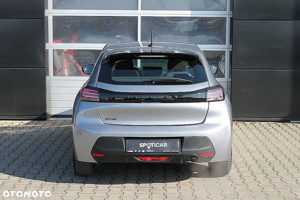 Peugeot 208 - 14
