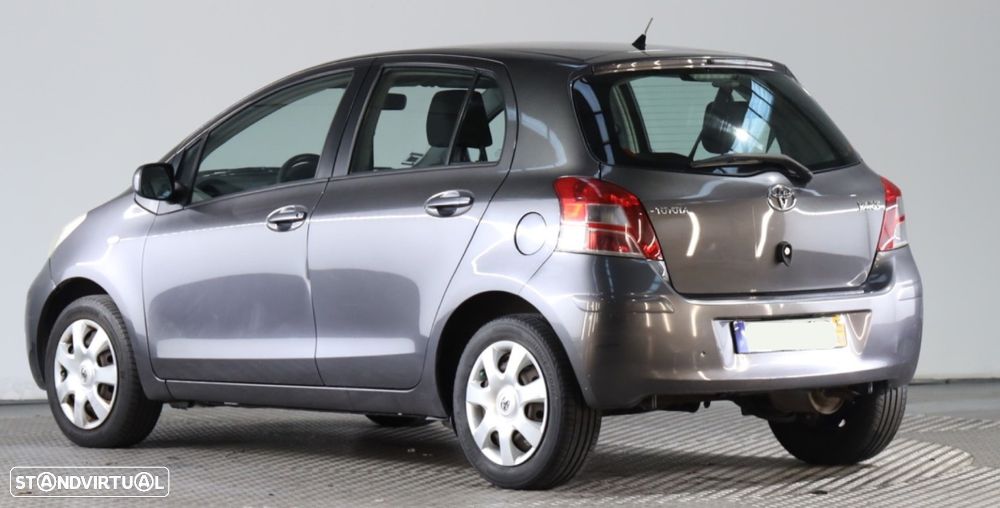 Toyota Yaris 1.0 VVT-i - 8