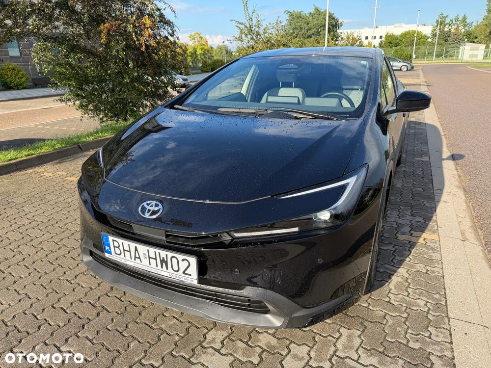 Toyota Prius - 4