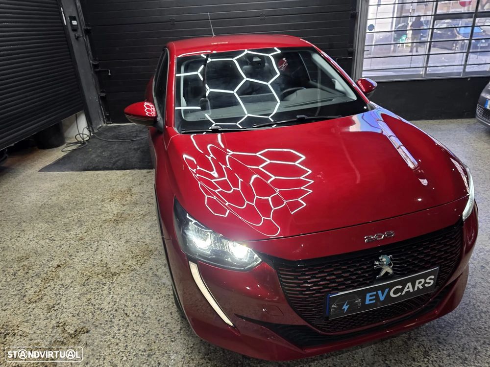 Peugeot e-208 Allure Pack - 13