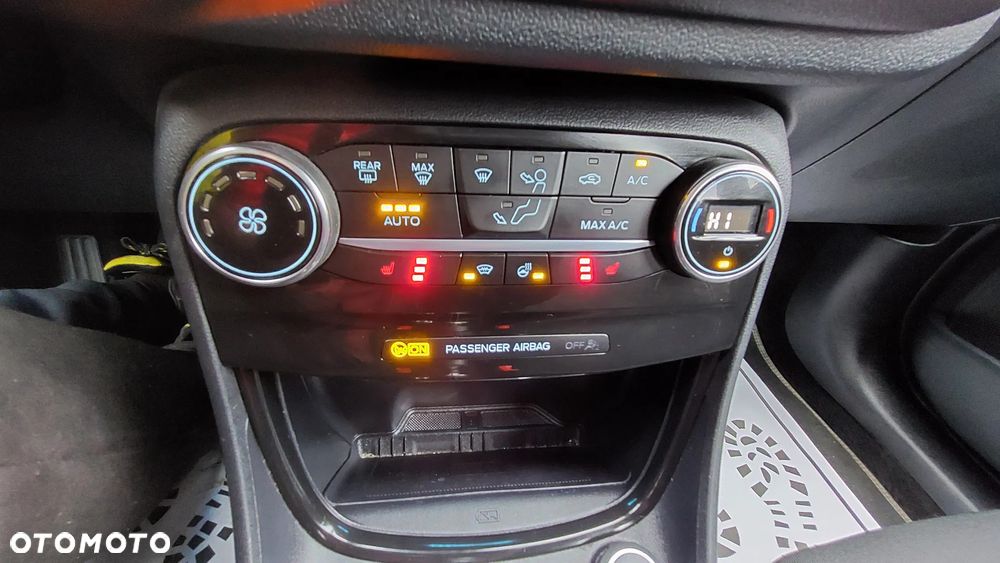 Ford Puma 1.0 EcoBoost Hybrid TITANIUM - 37