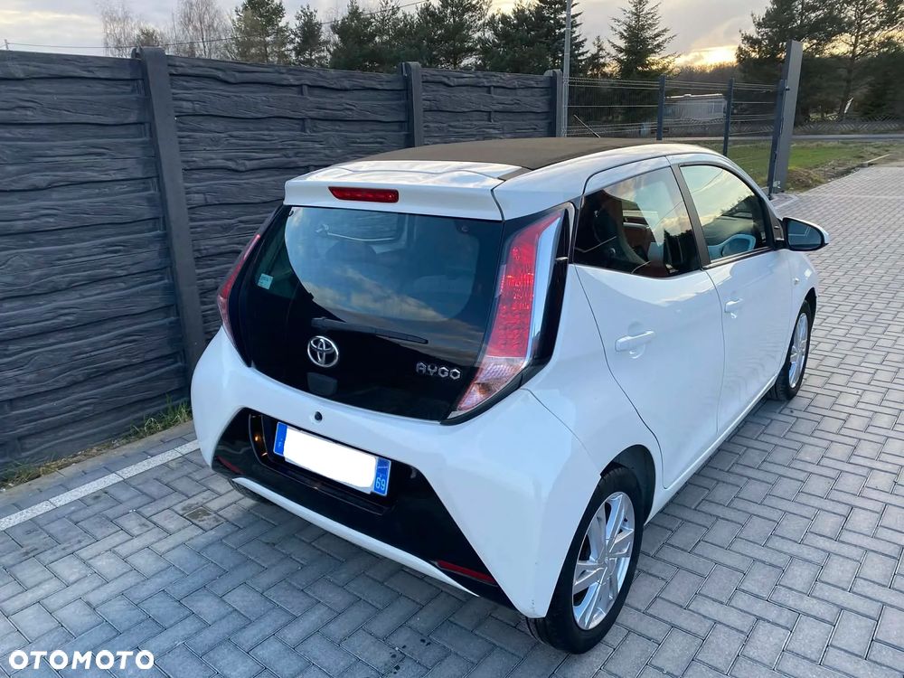 Toyota Aygo x-play Team Deutschland - 1