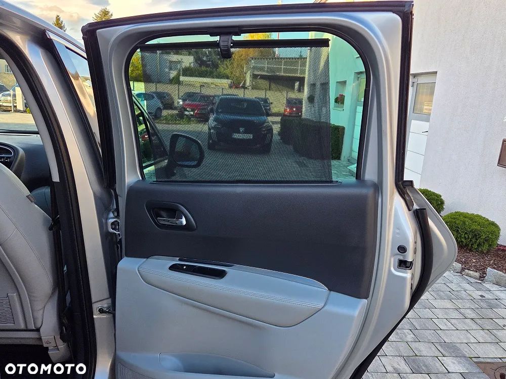 Peugeot 3008 2.0 HDi Premium+ - 12