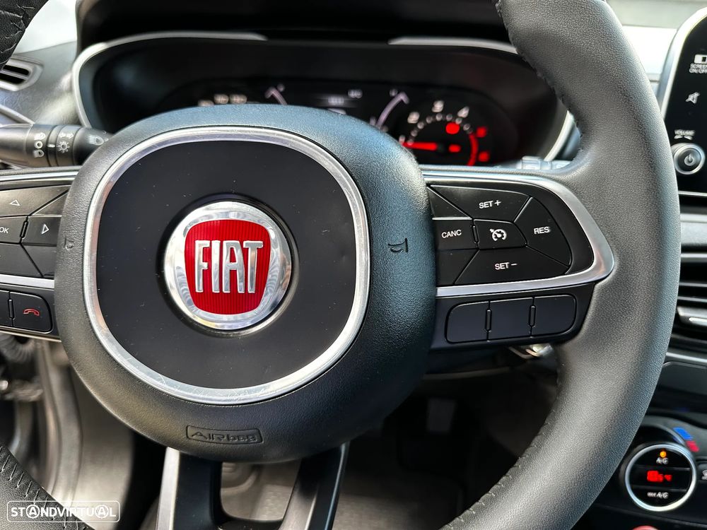 Fiat Tipo Station Wagon 1.3 M-Jet Lounge - 25