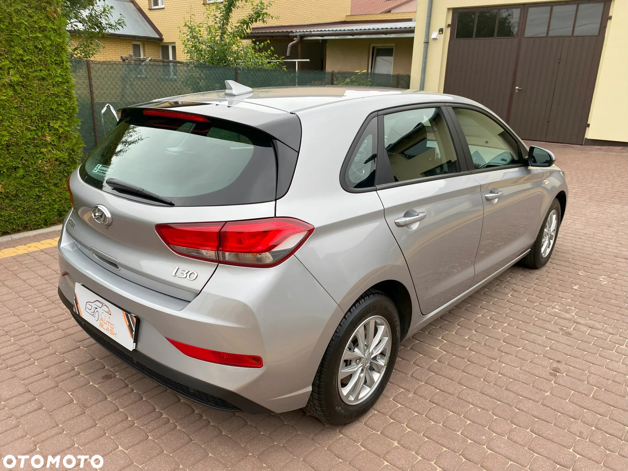 Hyundai i30 1.5 DPI Classic + - 13