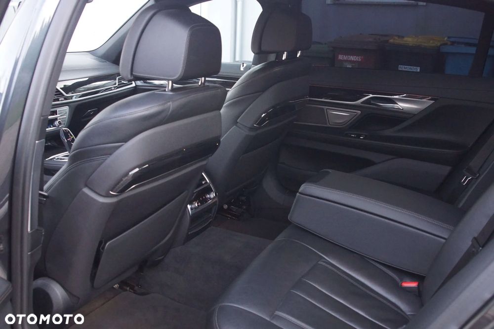 BMW Seria 7 740Li xDrive - 20