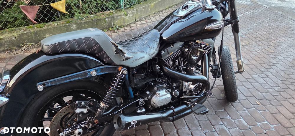 Harley-Davidson Dyna Street Bob - 26
