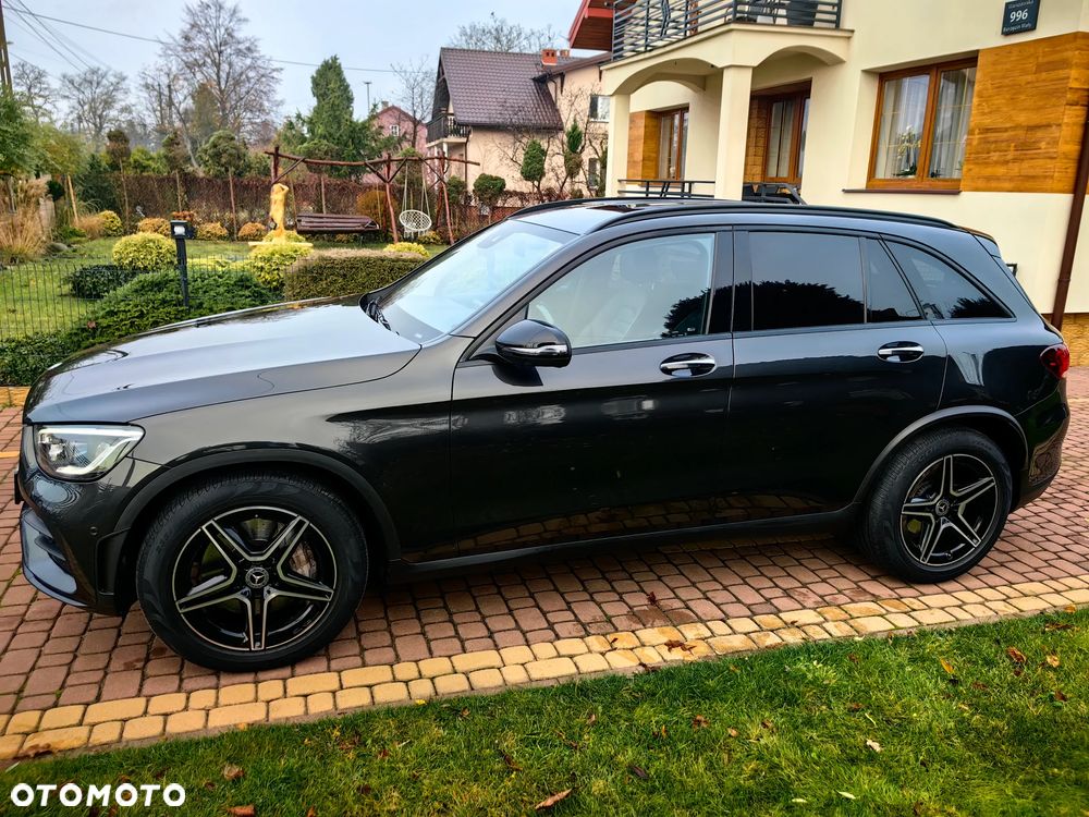 Mercedes-Benz GLC 300 d 4-Matic - 3