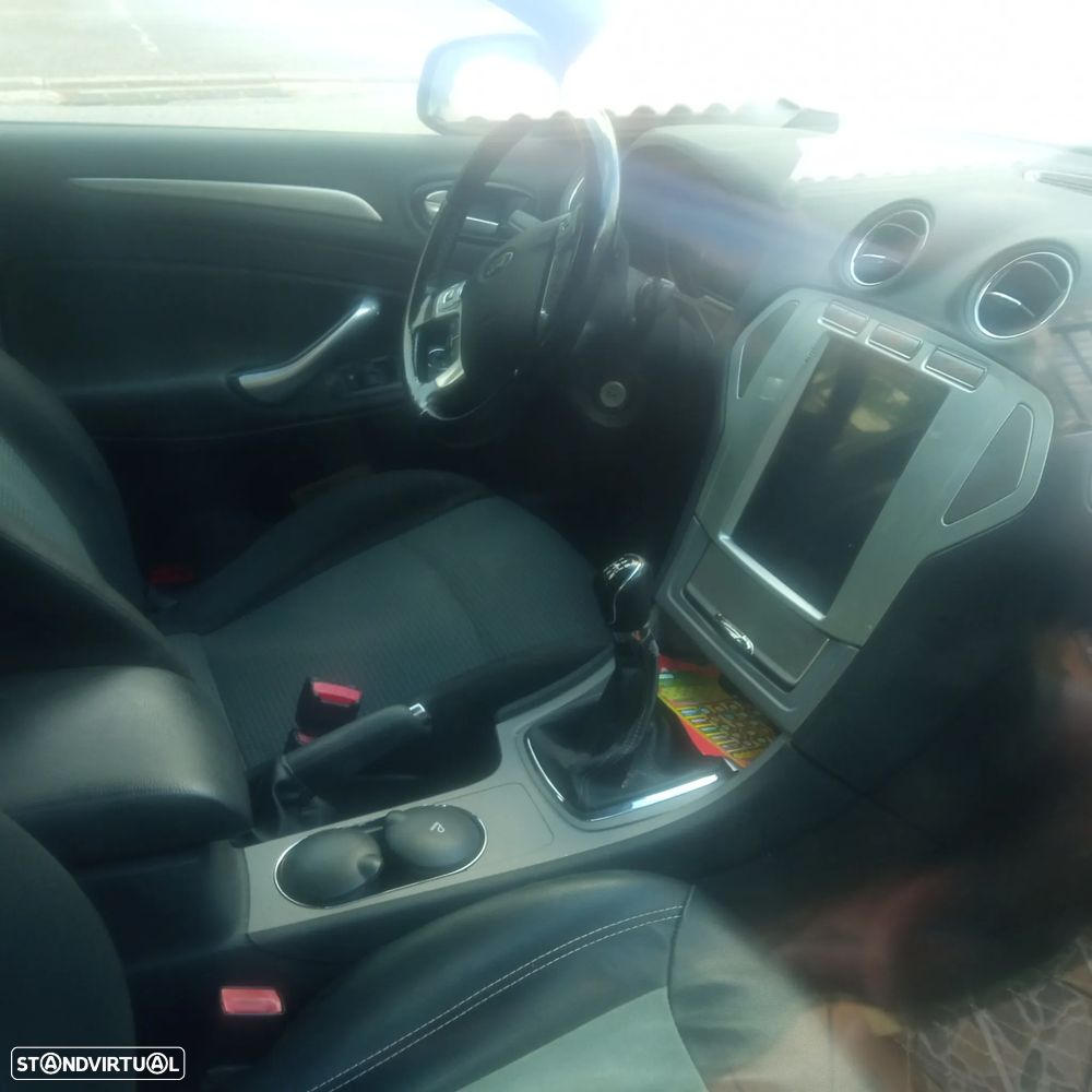 Ford Mondeo SW 1.8 TDCi Titanium ECOnetic - 13