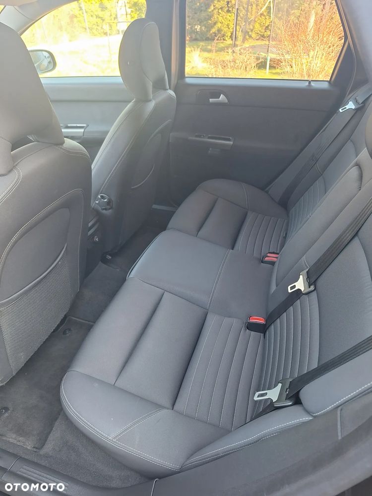 Volvo V50 T5 AWD Momentum - 27