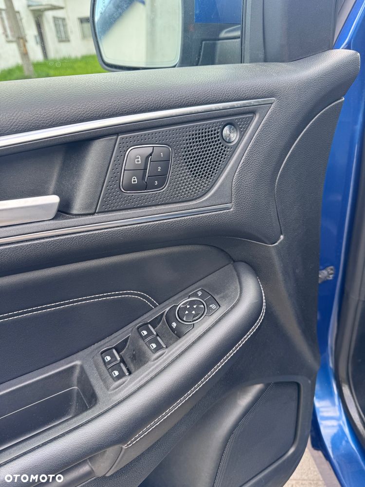 Ford Edge 2.0 EcoBlue Twin-Turbo 4WD Titanium - 22