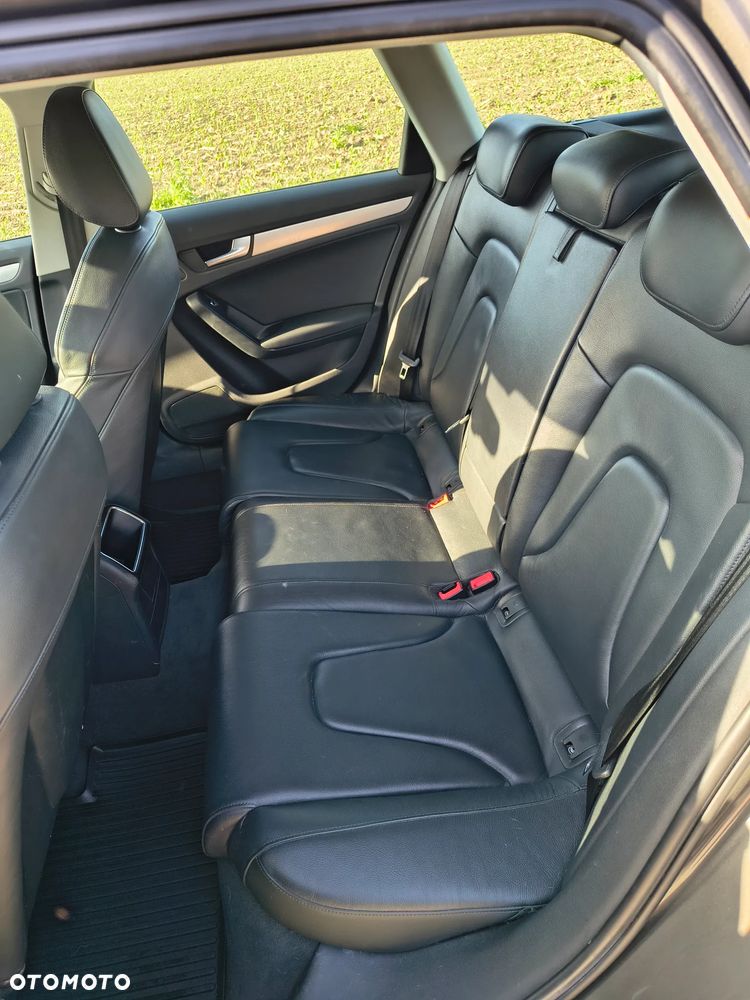 Audi A4 Avant 2.0 TDI Quattro - 7