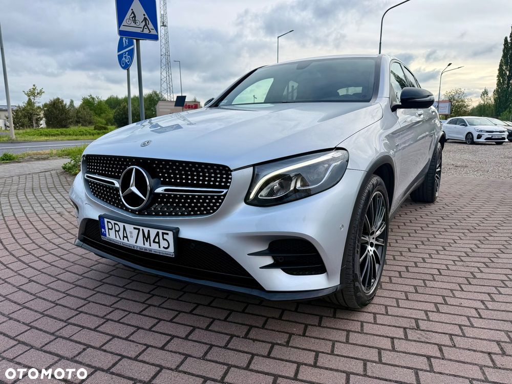 Mercedes-Benz GLC 220 d 4Matic 9G-TRONIC AMG Line - 24